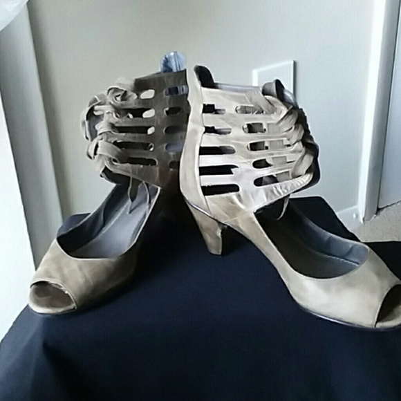 Shoes - Picture 2 of 2